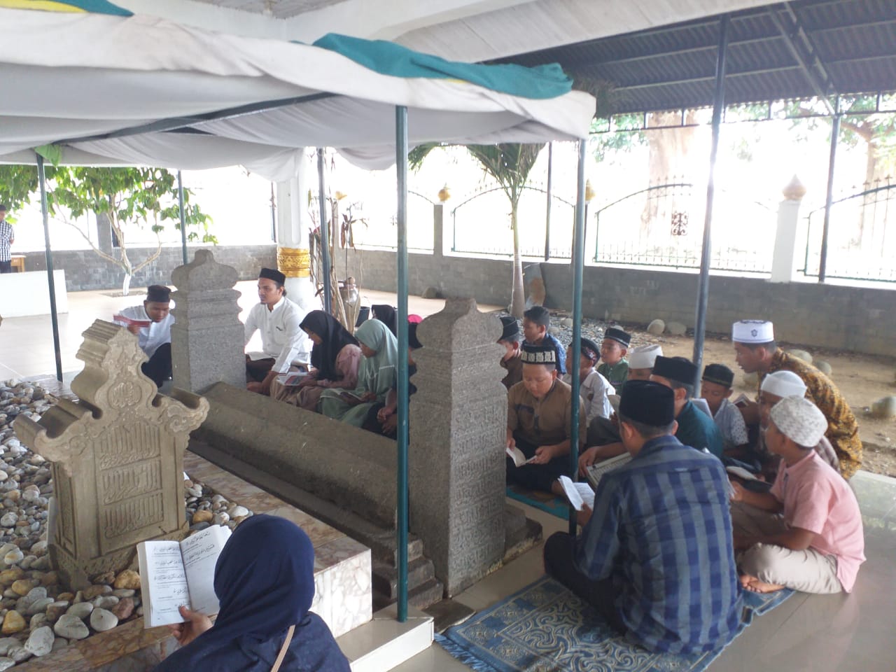 Santri TPA Al-Munawwarah Ziarah Ke Makam Sultan Malikussaleh