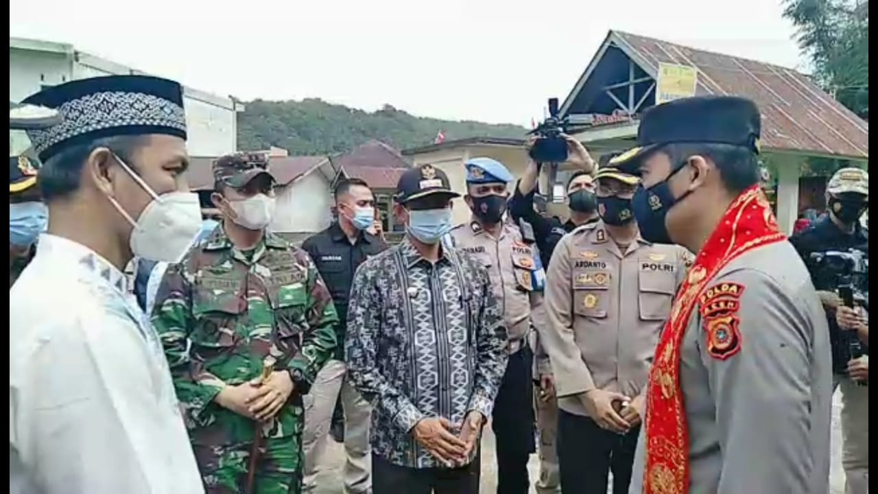 Kapolda Aceh Kunjungi Posko PPKM Mikro di Aceh Selatan