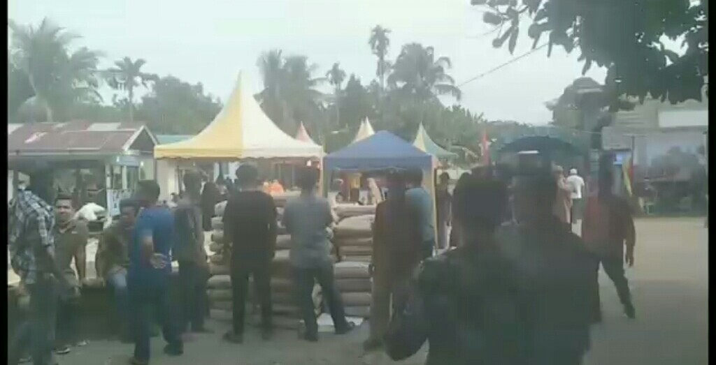 Warga Gampong Beutong Antusias Bantu Pembangunan Mesjid Baiturrahim Tgk Peulumat