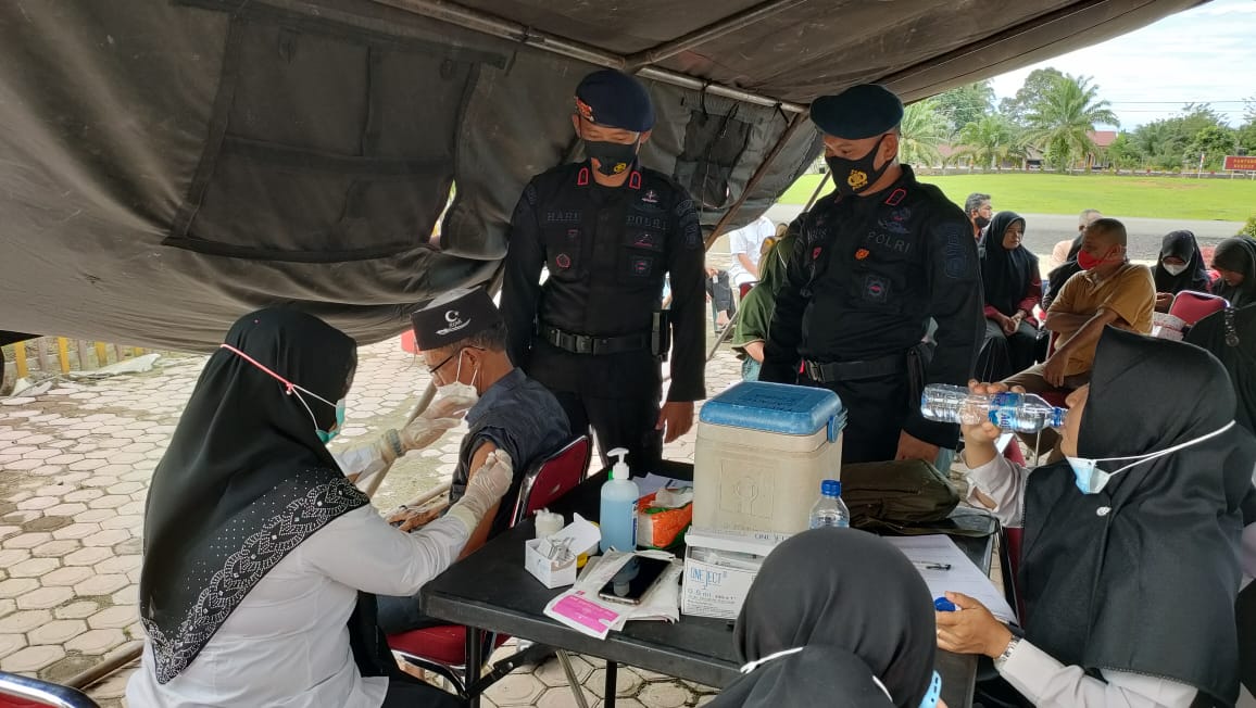 Partisipasi Masyarakat Trumon Raya Dalam Menyukseskan HUT Brimob dan Vaksin Merdeka