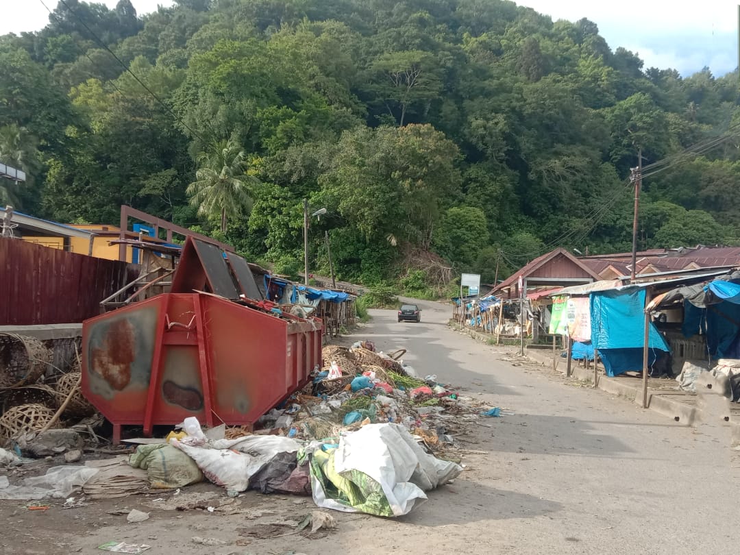 Pasar Inpres Tapaktuan Bau dan Jorok