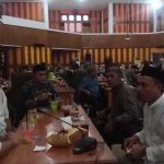 Sekretariat DPRK Aceh Selatan Bukber Dengan Pimpinan dan Anggota Dewan