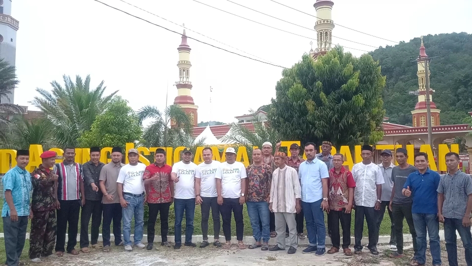 Tokoh Masyarakat Labuhanhaji Raya Jemput Kepulangan Pengurus FD-LHR dari Jakarta