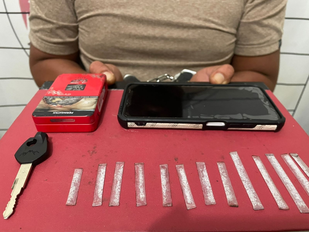 Satresnarkoba Polres Aceh Selatan Tangkap Pemilik 13 Paket Sabu