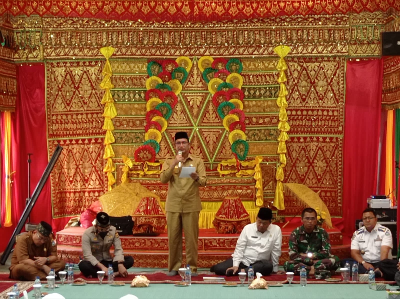 Sekda Cut Syazalisma Buka Manasik Haji Aceh Selatan