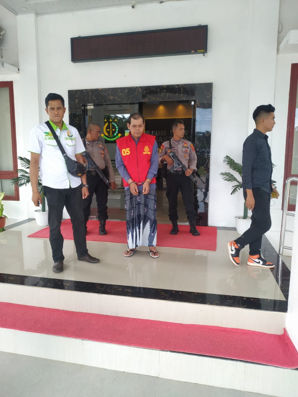 Tim Tabur Kejati Aceh Berhasil Menangkap DPO Tindak Pidana KDRT