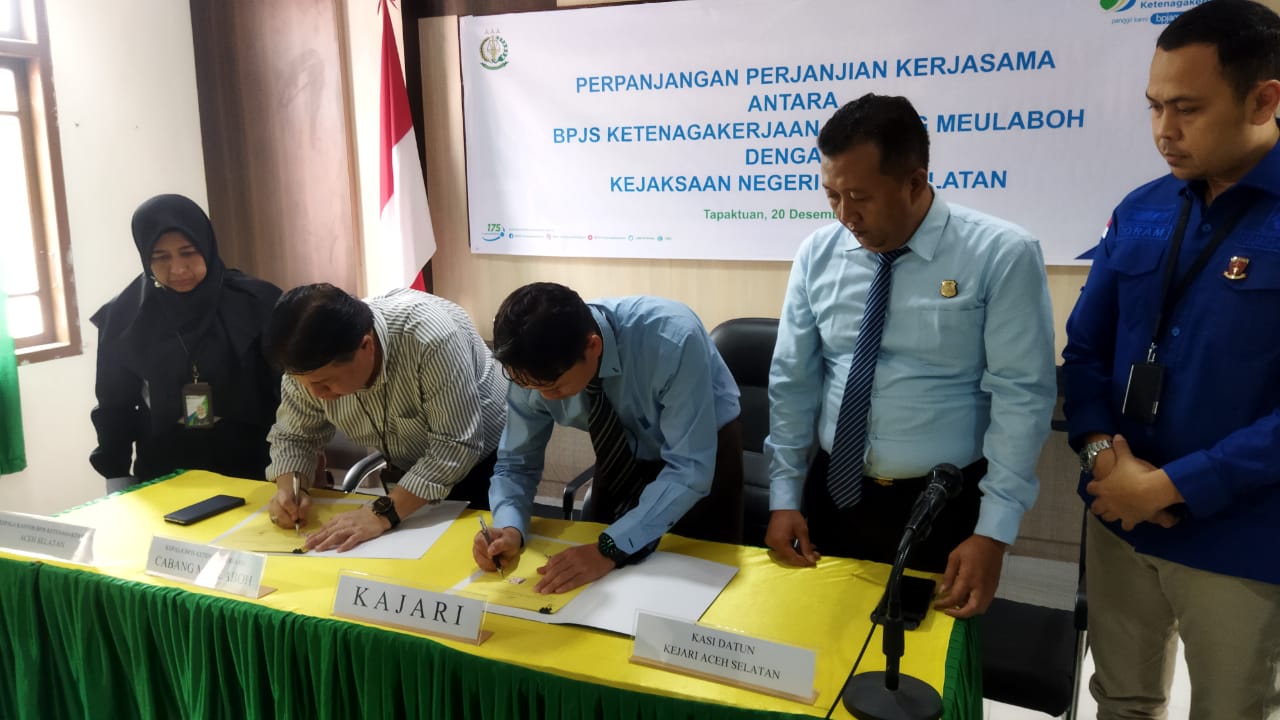 Kejari Aceh Selatan dan BPJS Ketenagakerjaan Meulaboh Tandatangani Perpanjangan MoU