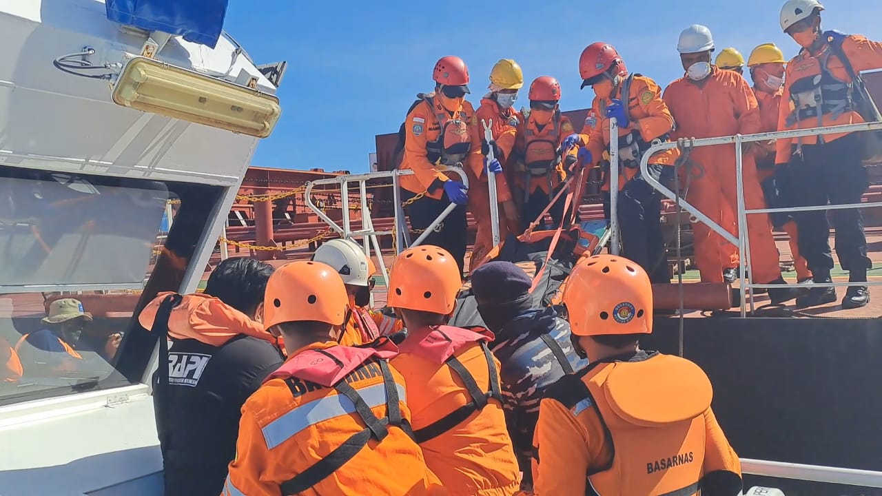 Meninggal Dunia Akibat Kecelakaan Kerja, ABK MV. Sasebo Eco Dievakuasi Tim SAR Gabungan di Perairan Selat Benggala Aceh