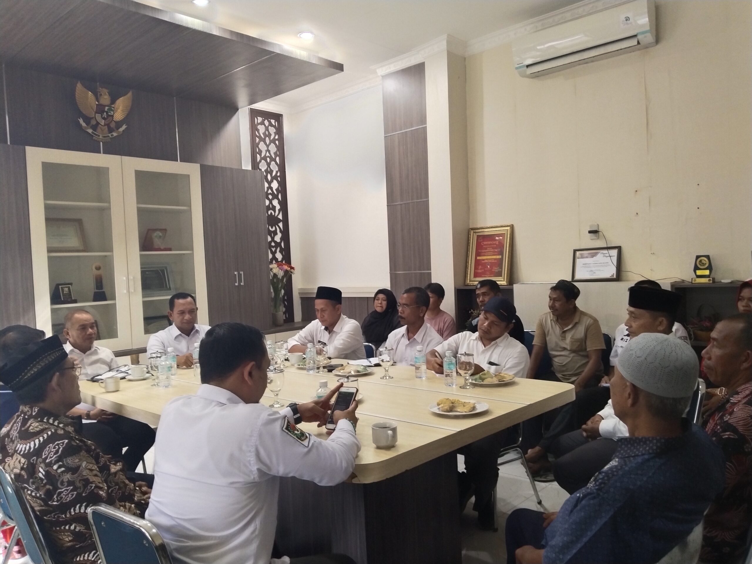 Pemkab Asel Tindaklanjuti Keluhan Pedagang Pasar Inpres Tapaktuan