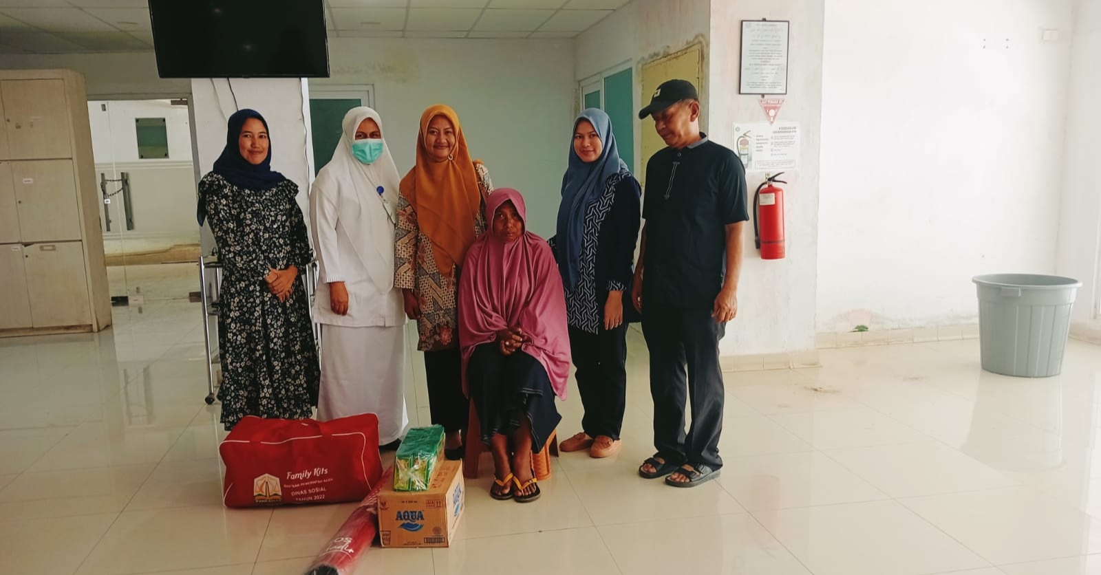 Dinsos Aceh Selatan Salurkan Bantuan Kepada ODGJ di RSUD YA Tapaktuan