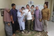 Darmansyah Besuk Dua Balita Bocor Jantung Asal Abdya