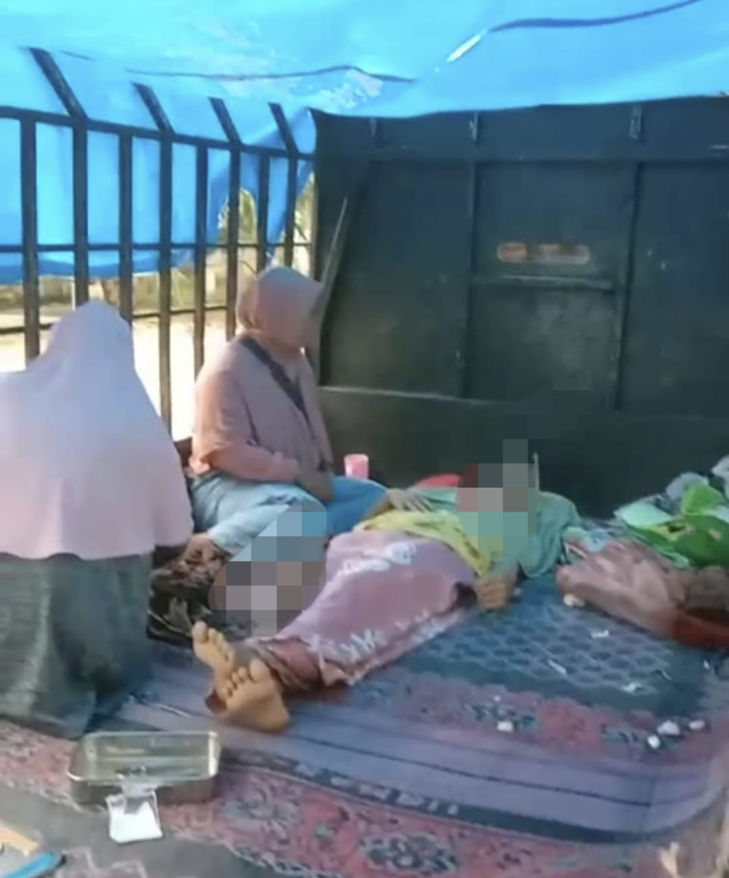Ibu Muda di Aceh Selatan Melahirkan dijalan Saat Menuju Ke Puskesmas