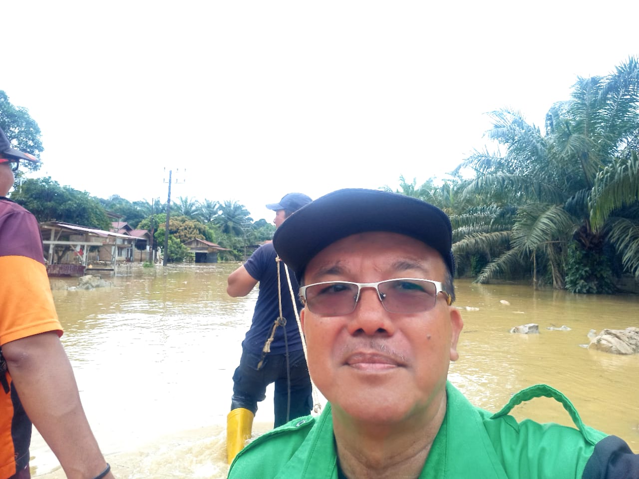 RAPI Aceh Selatan Turut Serta Dalam Evakuasi Korban Banjir Trumon