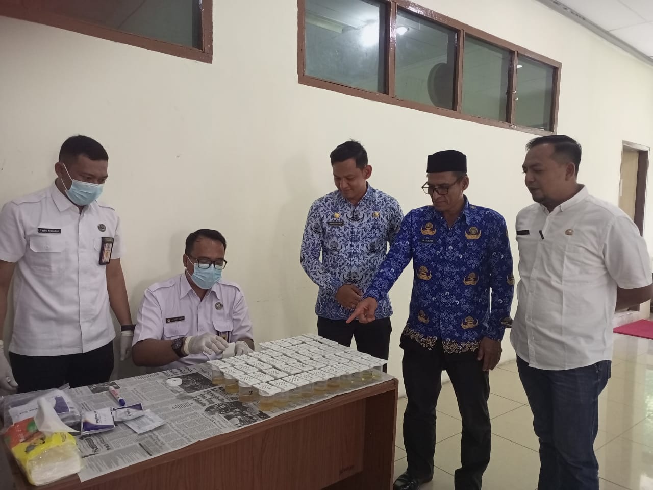 ASN di Lingkungan Pemerintah Aceh Selatan Test Urine