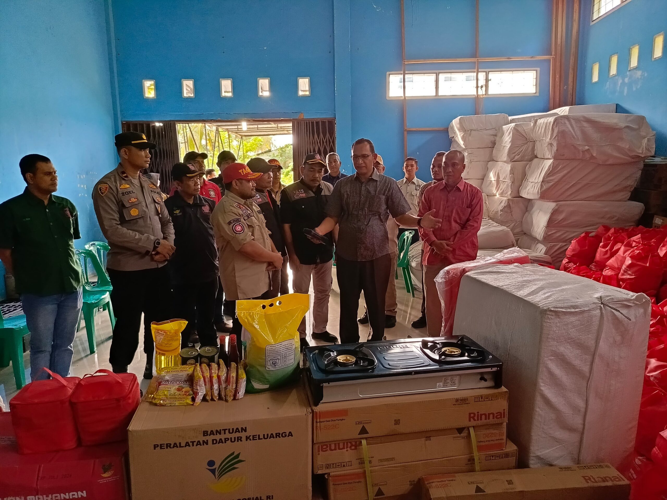 Pj Bupati Aceh Selatan Terima Bantuan Dari Kemensos RI Untuk Di Salurkan Kepada Korban Banjir Trumon