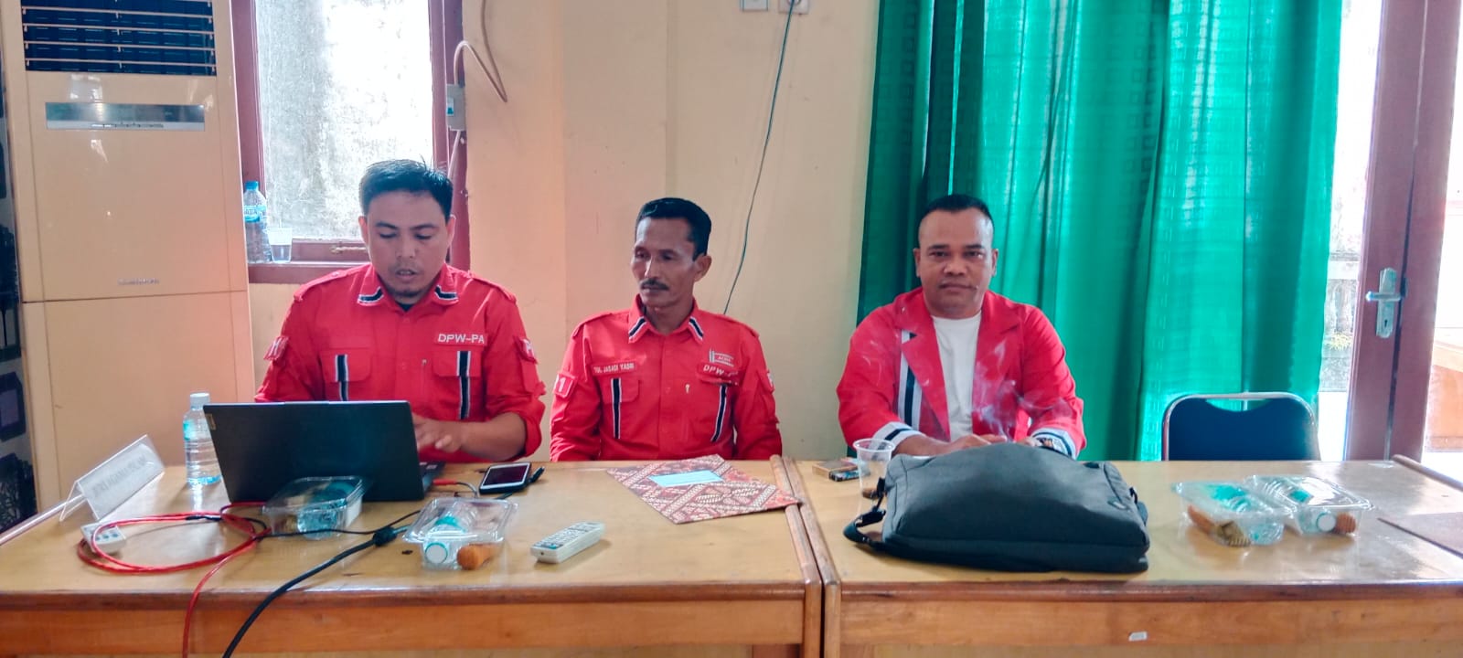 Partai Aceh Berhasil Meraih 5 Kursi Di DPRK Aceh Selatan, Ketua DPW Partai Aceh Kabupaten Aceh Selatan Ucapkan Selamat.