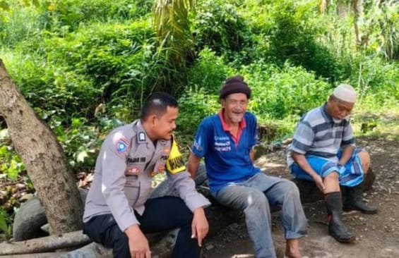 Lewat DDS Bhabinkamtibmas Polsek Labuhanhaji Timur Ajak Warga Jaga Kamtibmas Bulan Ramadhan