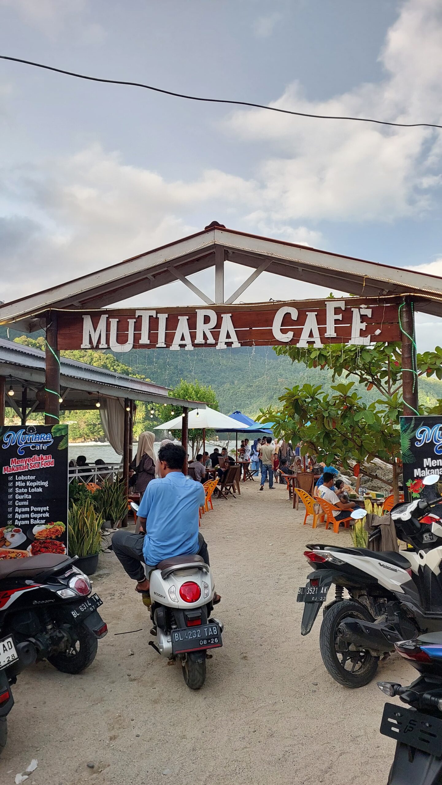 Hari Ke – 3 Lebaran Idul Adha Tahun 1445 H/2024 M Gampong Lhok Rukam Di Padati Wisatawan Lokal