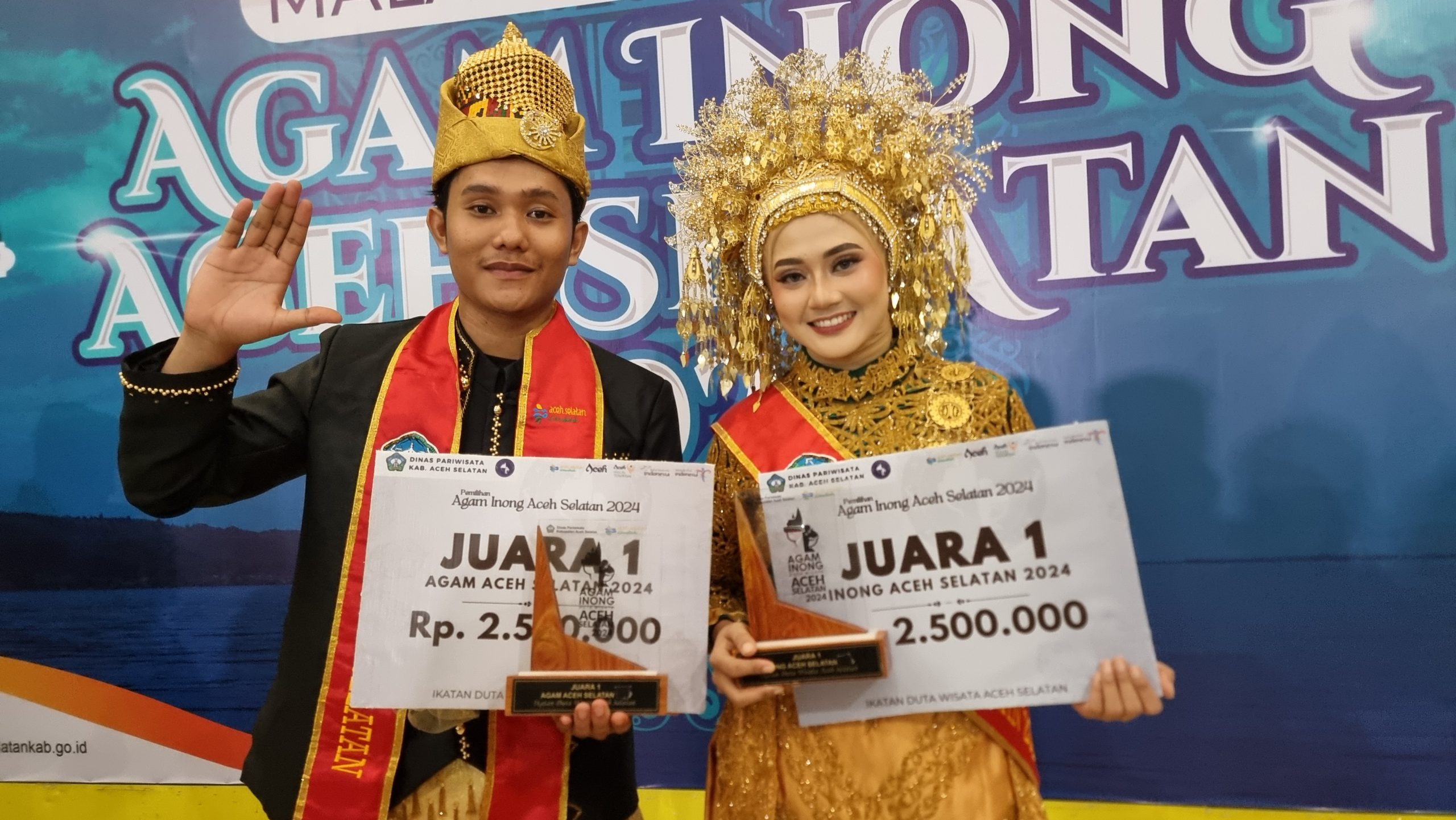 Riski Alfandi dan Siti Fadhilatul Annida, S.Sos Dinobatkan Sebagai Juara Agam Inong Duta Wisata Aceh Selatan Tahun 2024