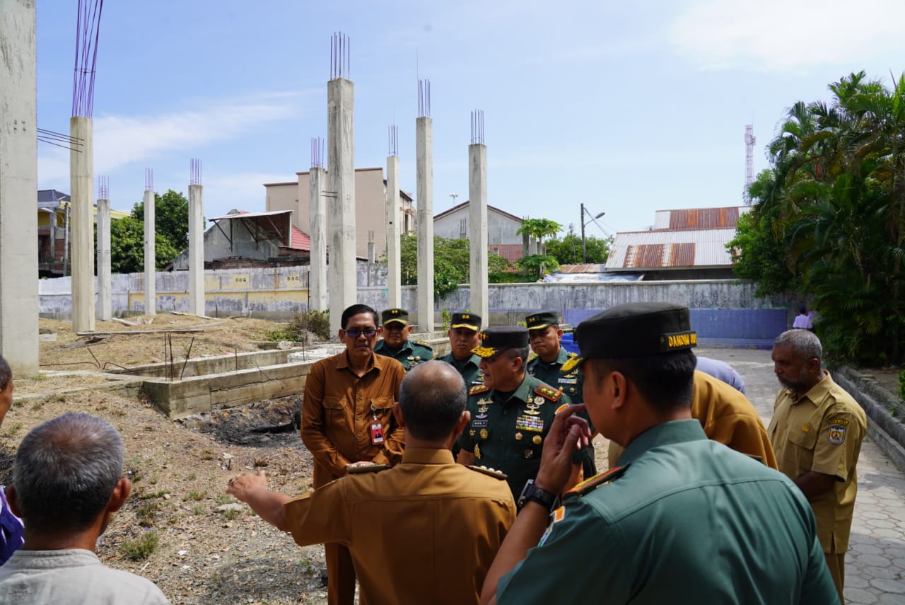 Pangdam Iskandar Muda dan Pj Walikota Banda Aceh Pelopori Pembangunan Mushola di SMPN 1 Banda Aceh