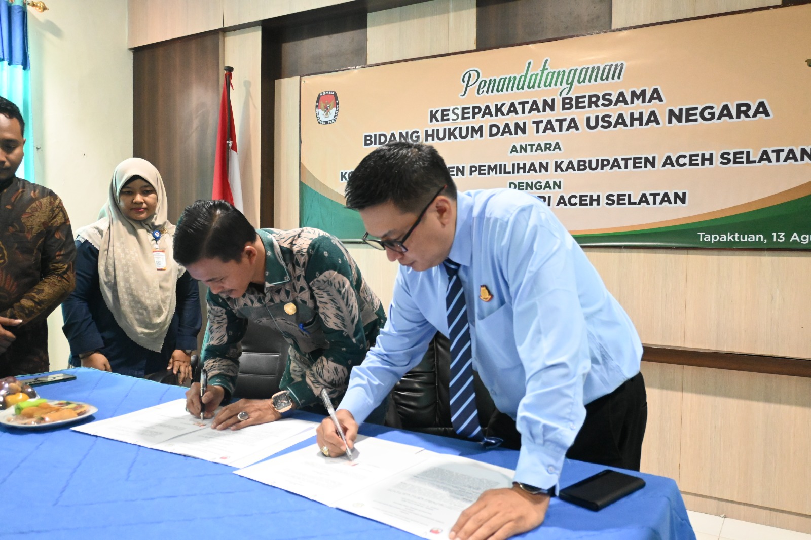 Kejari dan KIP Aceh Selatan Tandatangani MOU Penanganan Perdata Dan Tata Usaha Negara