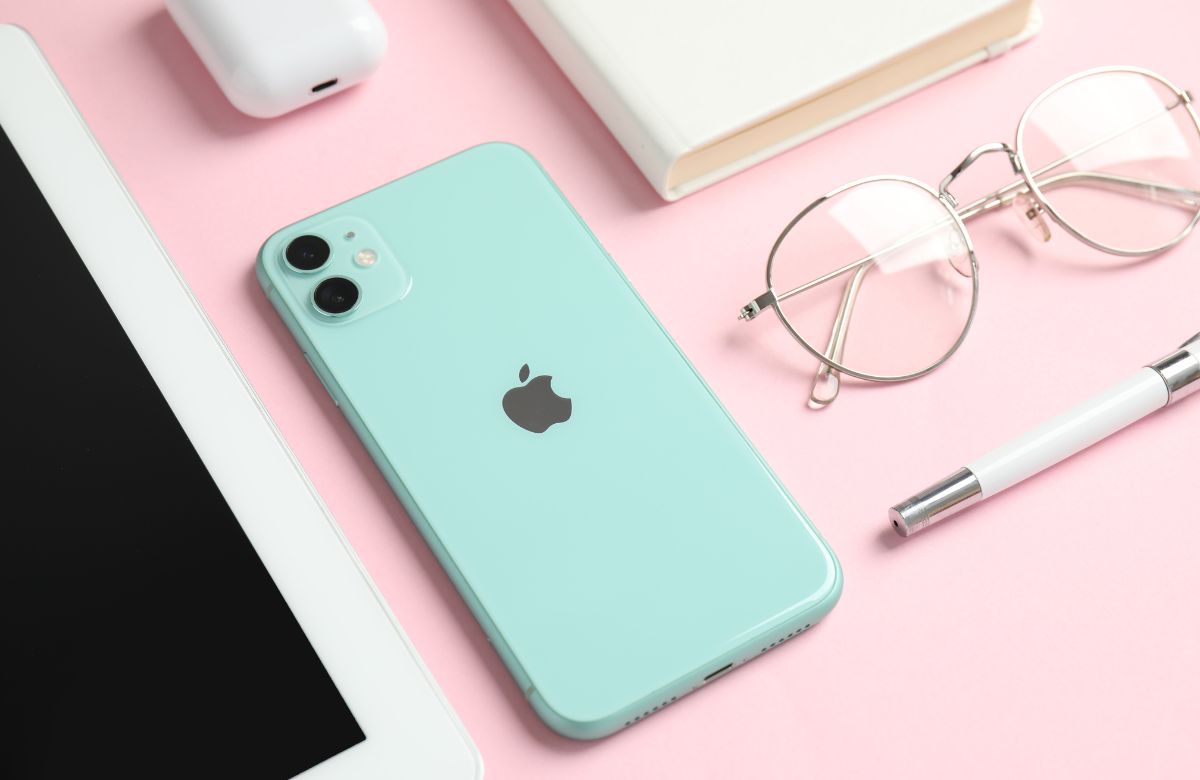 iPhone 11 Masih Layak di 2024? Yuk, Kita Bedah Harganya!