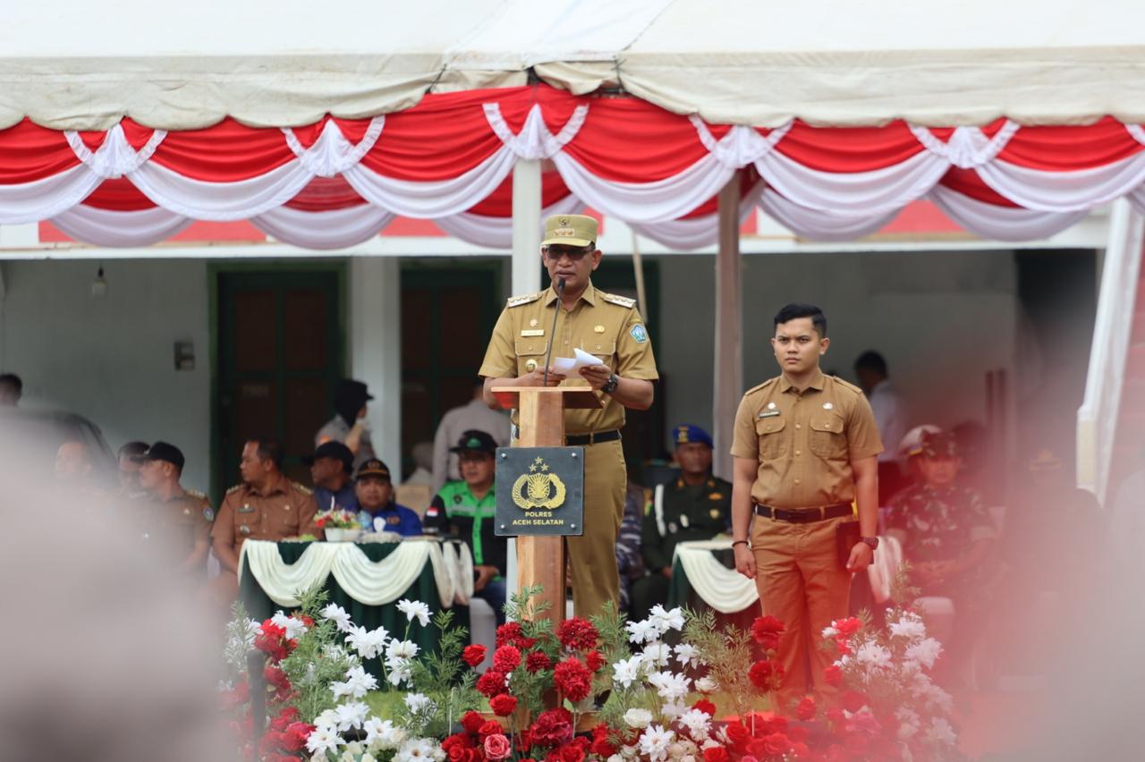 PJ. Bupati Aceh Selatan Cut Syazalisma, S.STP, M.Si Menjadi Isnpektur Upacara Pada Acara Gelar Pasukan Operasi Mantap Praja Seulawah Tahun 2024