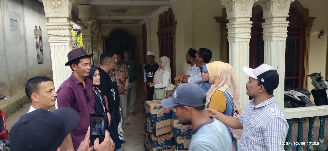 Salurkan Bantuan ke Warga Terdampak Banjir, Ini kata Ketua DPRK Aceh Selatan