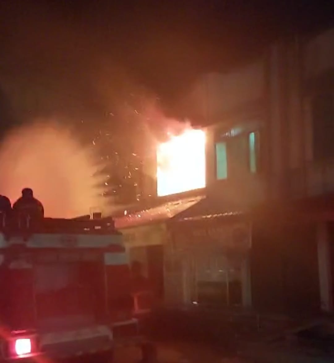 Kebakaran di Tapaktuan Hanguskan Empat Ruko, Kerugian Capai Ratusan Juta Rupiah