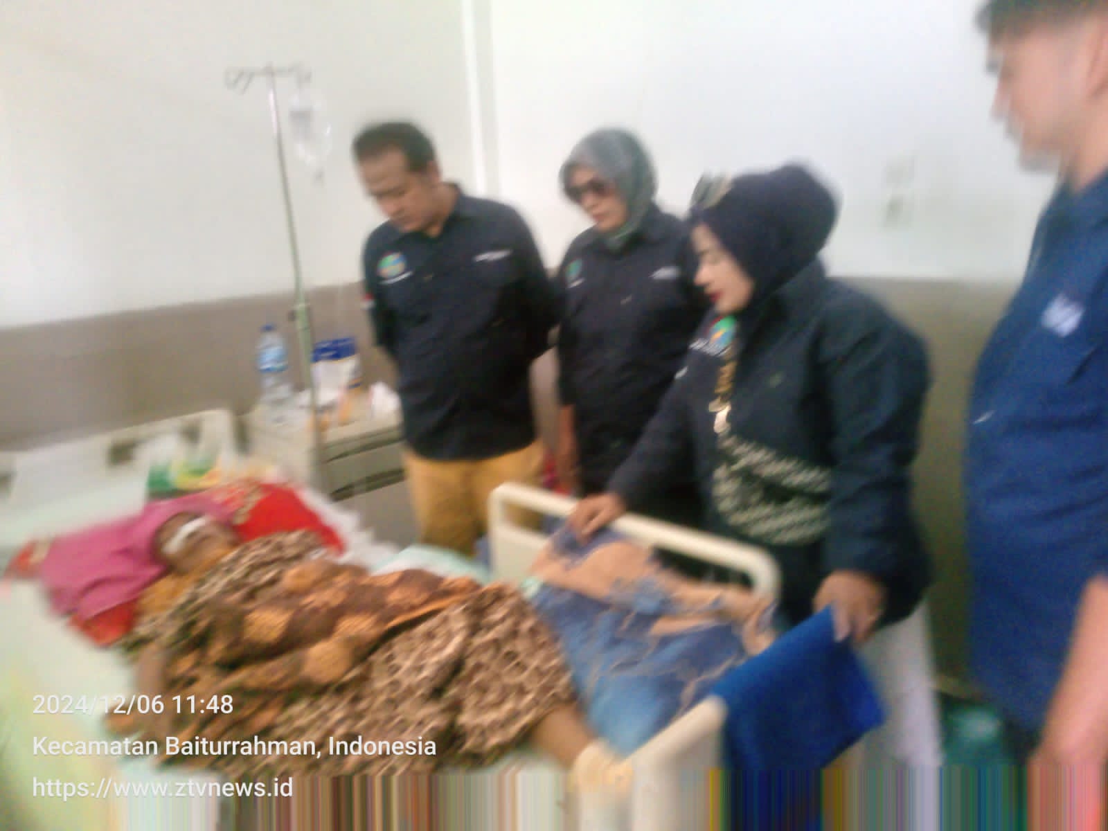 Tumbuhkan Rasa Solidaritas Ketua PW IWO Aceh Kunjungi Keluarga Anggota Yang Dirawat di RS Meuraxa Banda Aceh