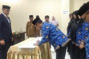 Pj. Sekda Aceh Selatan Ilham Sahputra. S.STP, M.Si Melantik 7 Pejabat Fungsional Di Dinas Penanaman Modal dan Pelayan Terpadu Satu Pintu (DPMPTSP)