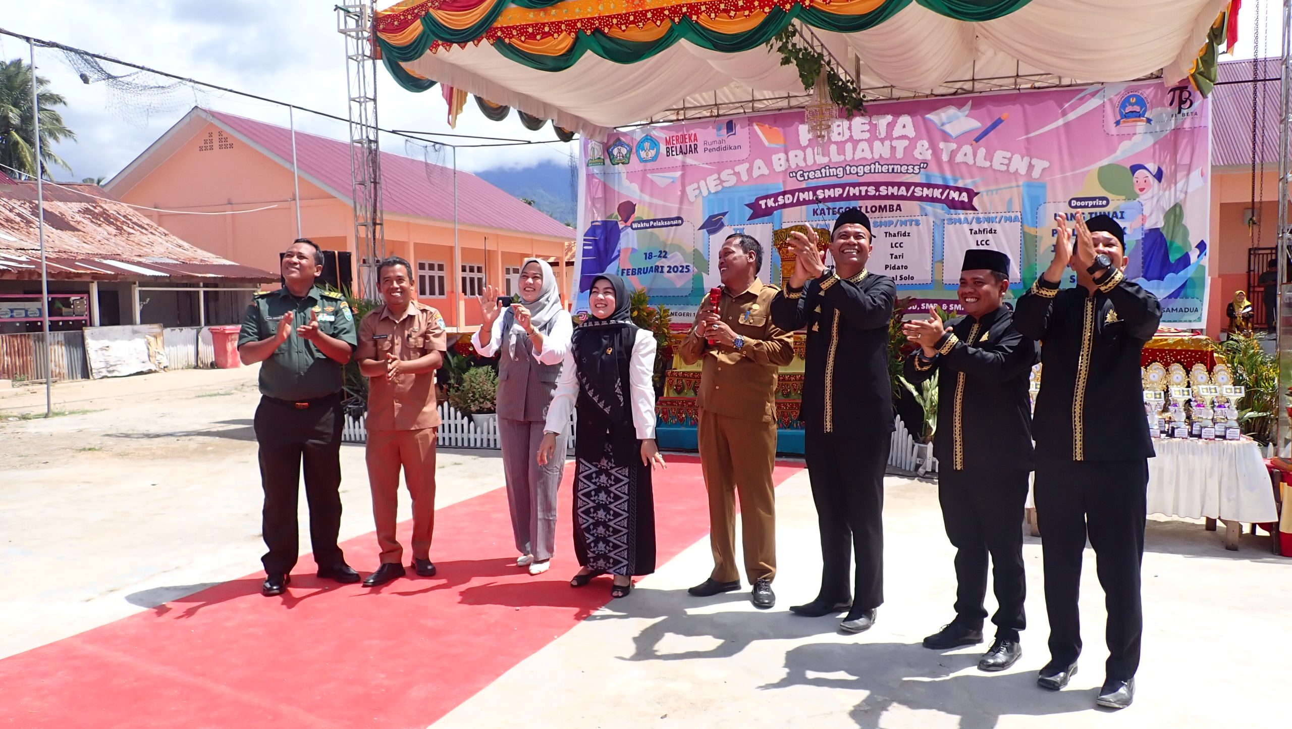 Kacabdin Aceh Selatan Annadwi, S.Pd, MM, Membuka FIBETA SMAN 1 Samadua