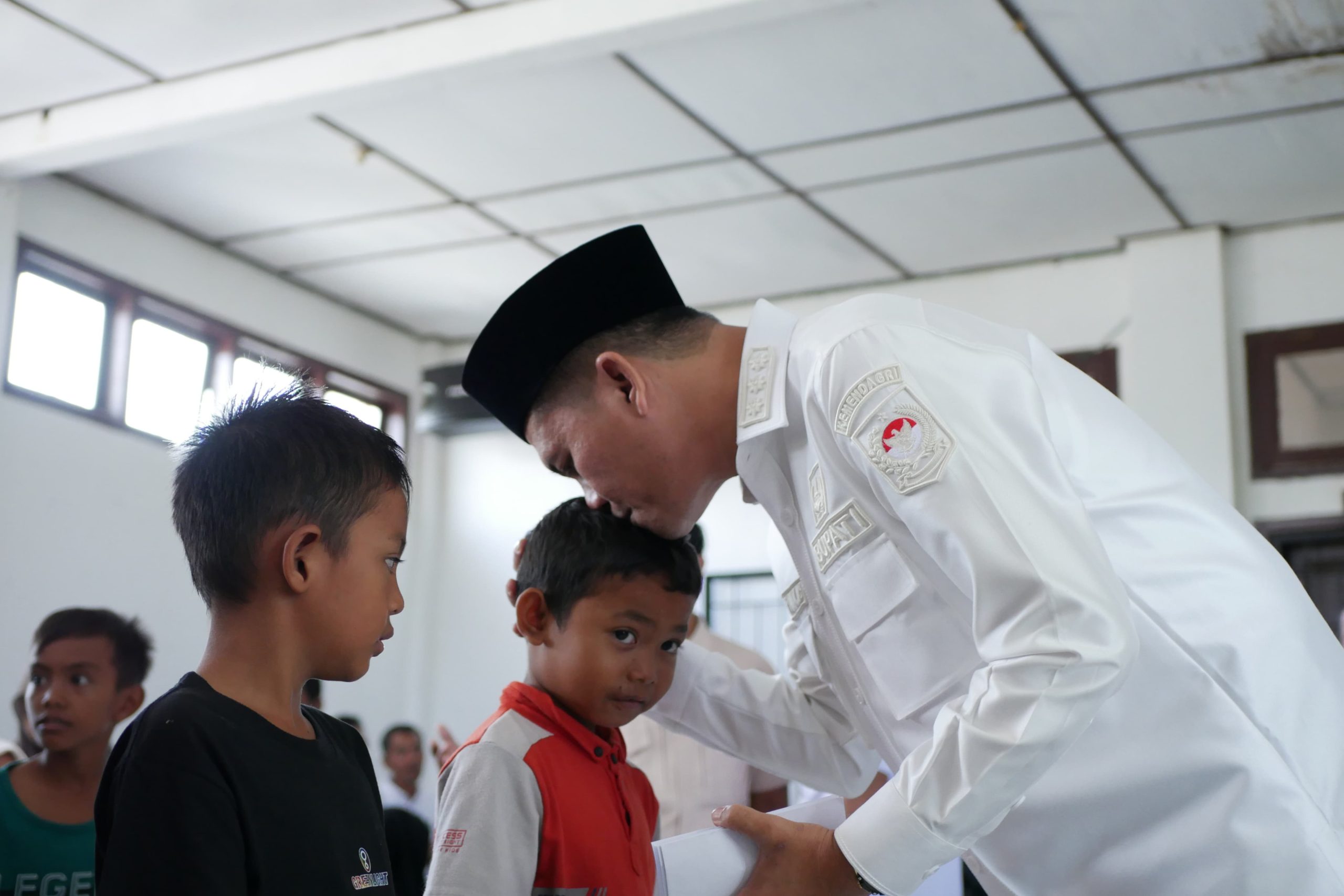 Jelang Idul Fitri, Bupati Aceh Selatan Santuni Yatim dan Yatimah