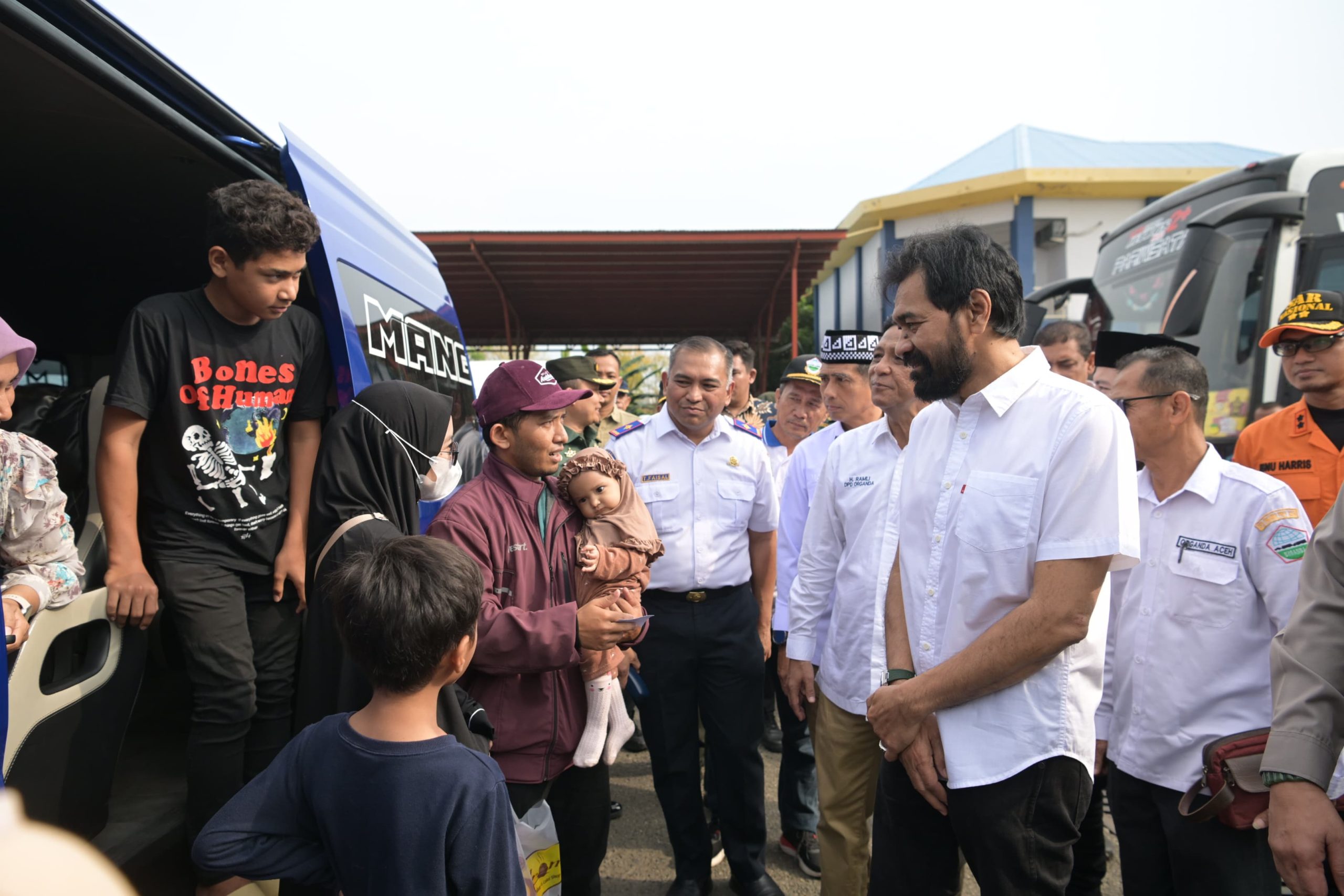 Gubernur Muzakir Manaf Lepas Keberangkatan Mudik Gratis Pemerintah Aceh