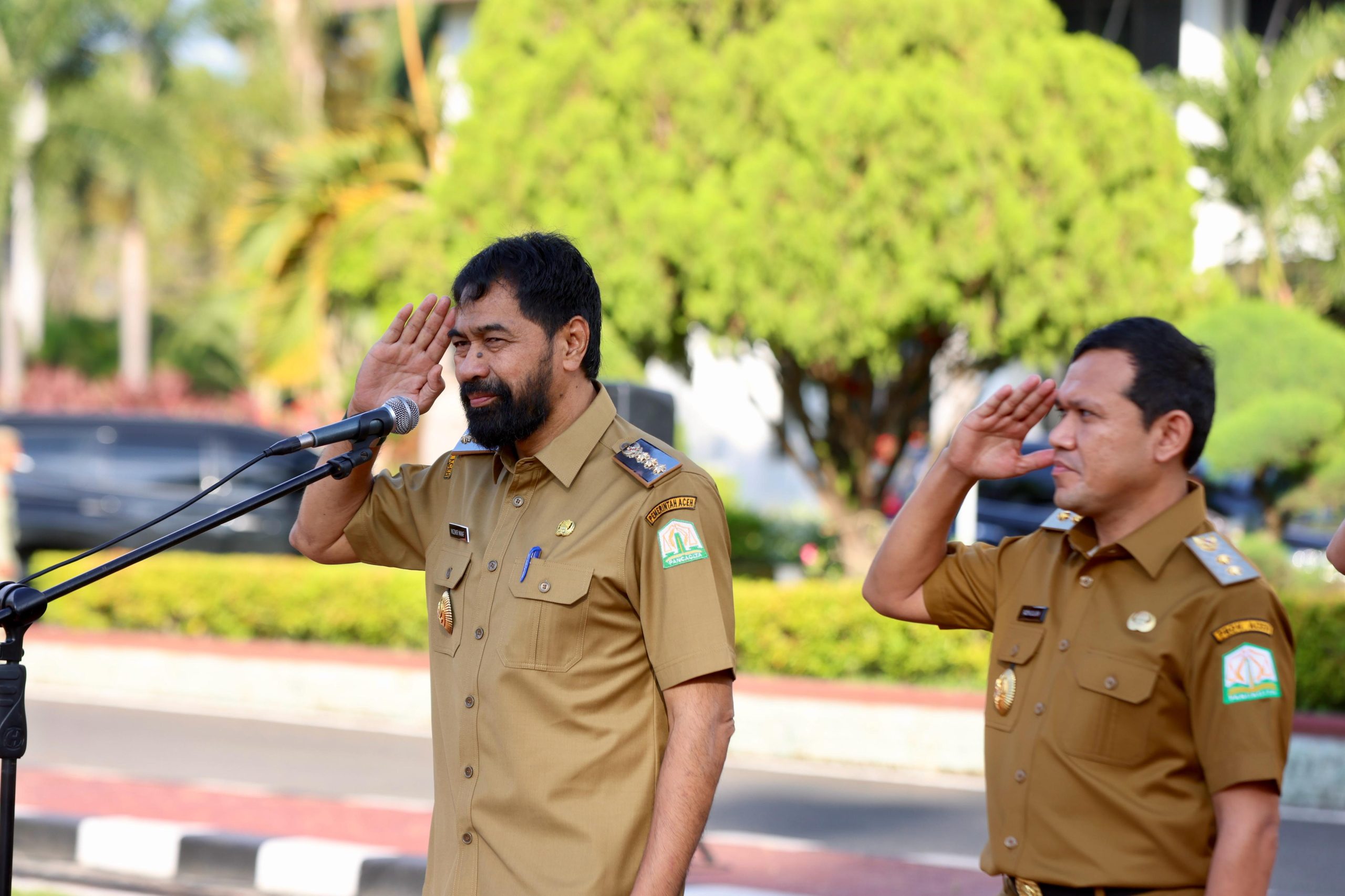 Gubernur Aceh Pimpin Apel Pagi Pasca Idul Fitri, Ajak Pegawai Disiplin Kerja