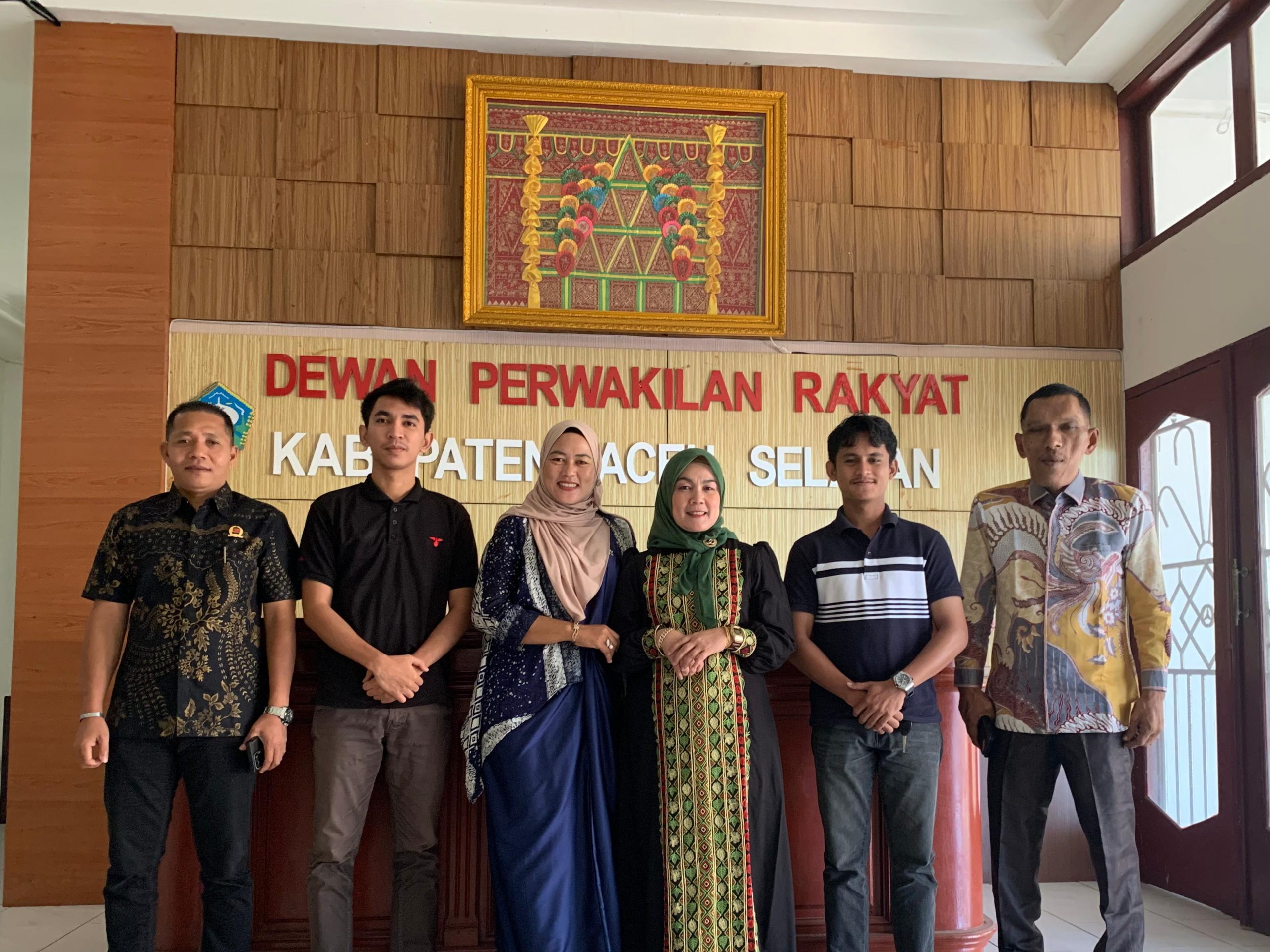 Himpunan Pemuda Pelajar Mahasiswa Tapaktuan (HIPPMAT) Kunjungi DPRK Aceh Selatan