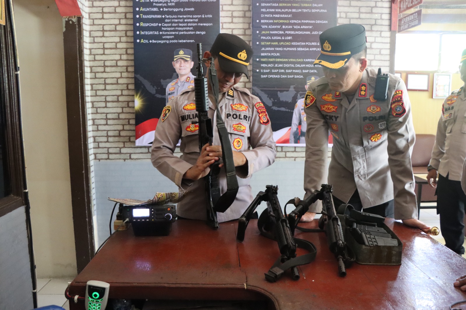 Hari Ketiga Kunjungan Kerja, Kapolres Aceh Selatan Perkuat Sinergi di Polsek Labuhan Haji dan Labuhan Haji Barat