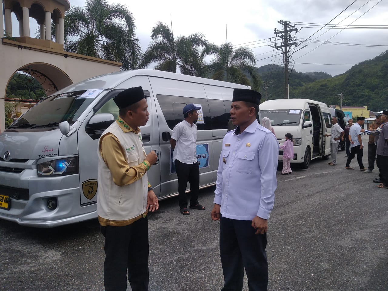 Sebanyak 126 Jemaah Haji Asal Aceh Selatan  Yang Tergabung Dalam Kloter 6 di Berangkatkan Ke Banda Aceh