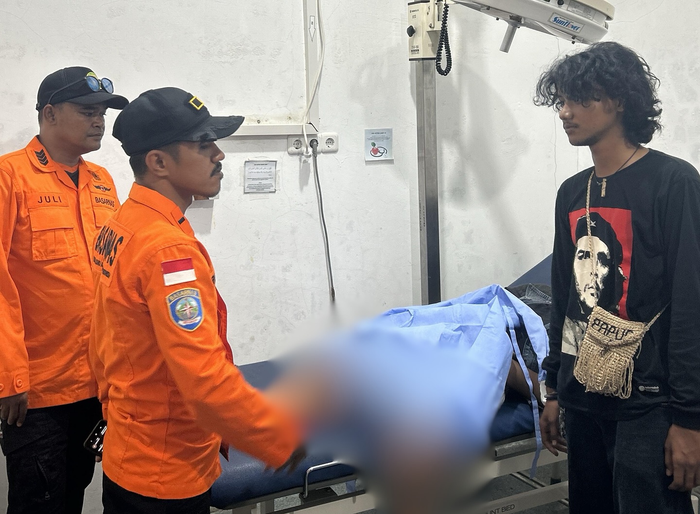 Lepas Kendali dan Tabrak Pembatas, Dua Pemotor Jatuh ke Jurang di Sabang.