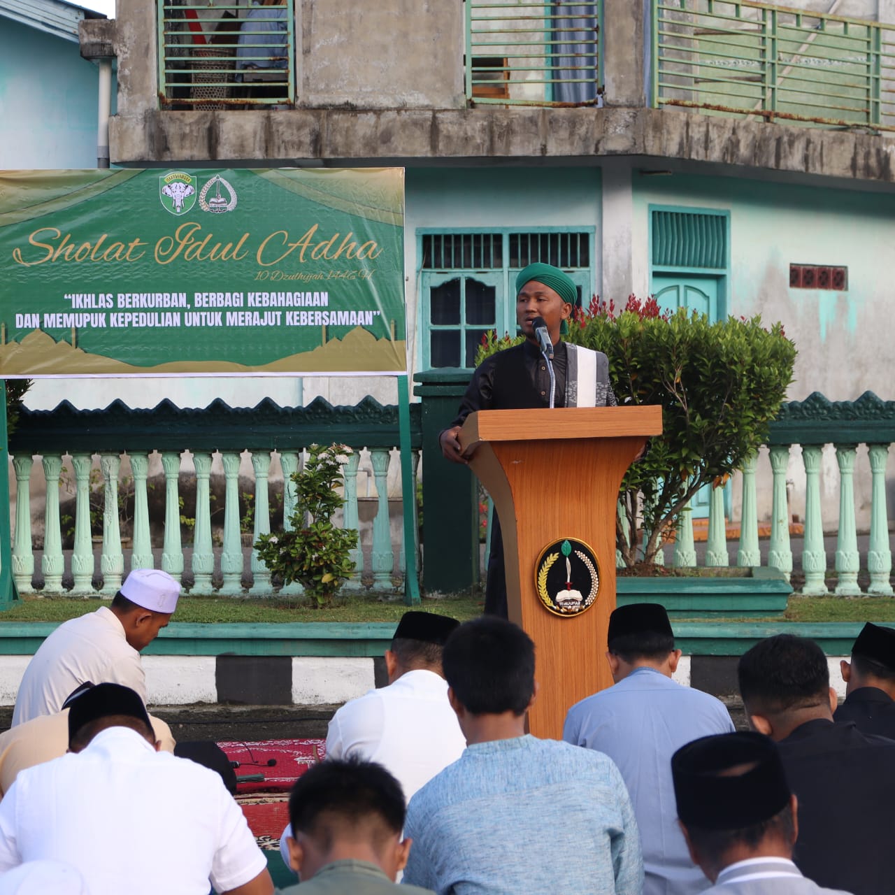 ‎Kodim 0107/Aceh Selatan Gelar Shalat Idul Adha Bersama Masyarakat di Lapangan Makodim
