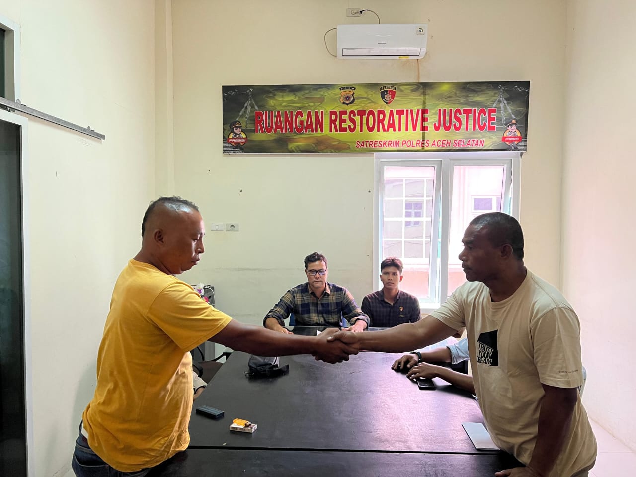 Polres Aceh Selatan Fasilitasi Restorative Justice Kasus Penganiayaan Antar Warga