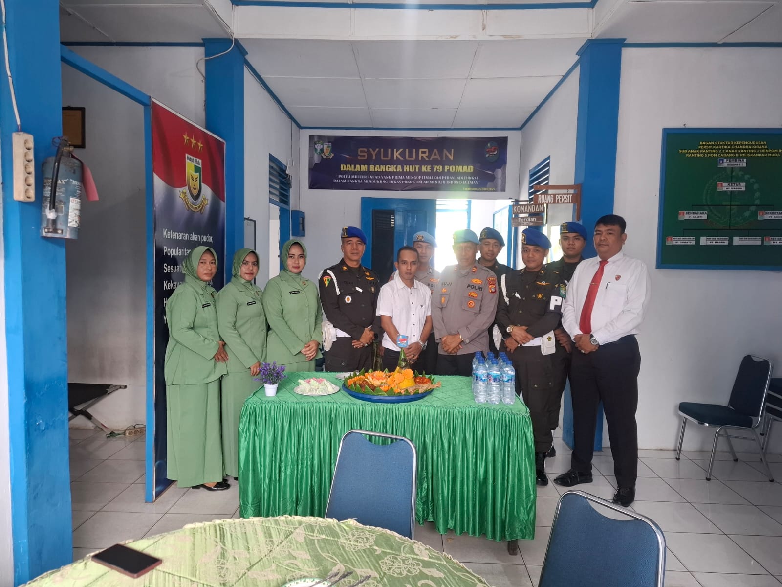 Sinergitas TNI-Polri Terjalin Erat, Sipropam Polres Aceh Selatan Hadiri Syukuran HUT ke-79 POMAD