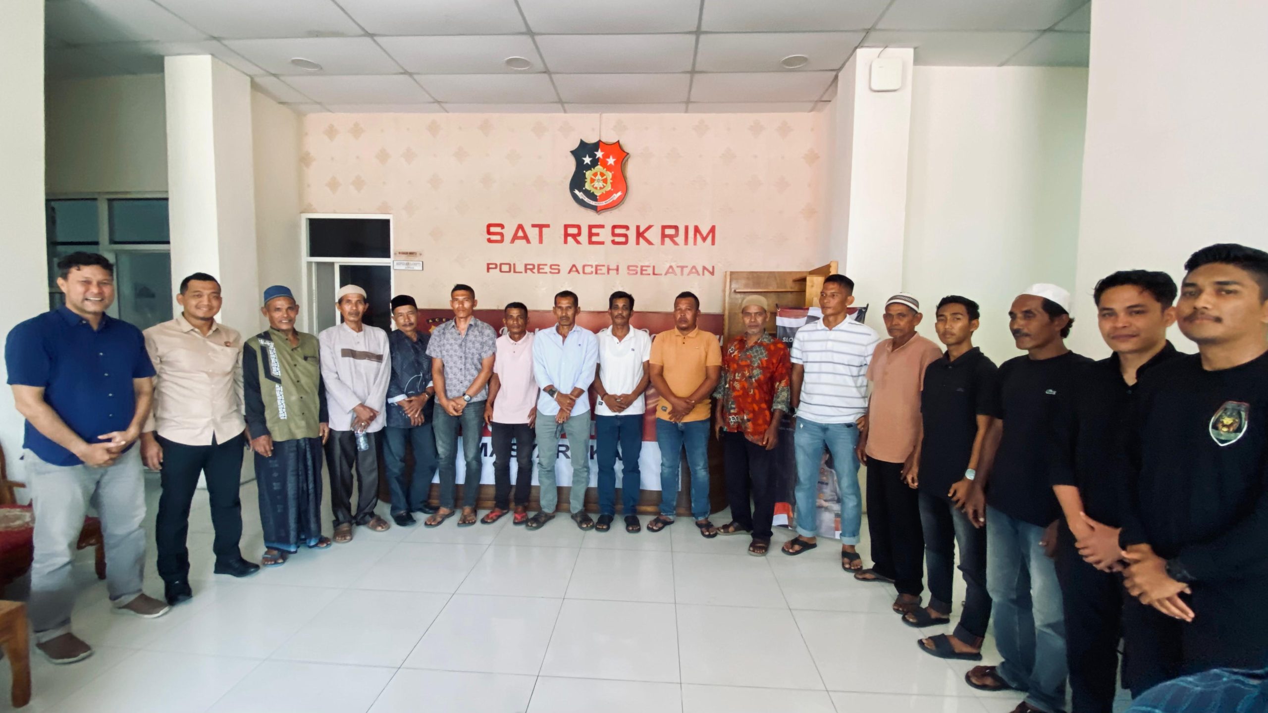 Restorative Justice: Satreskrim Polres Aceh Selatan Fasilitasi Perdamaian Warga Sawang