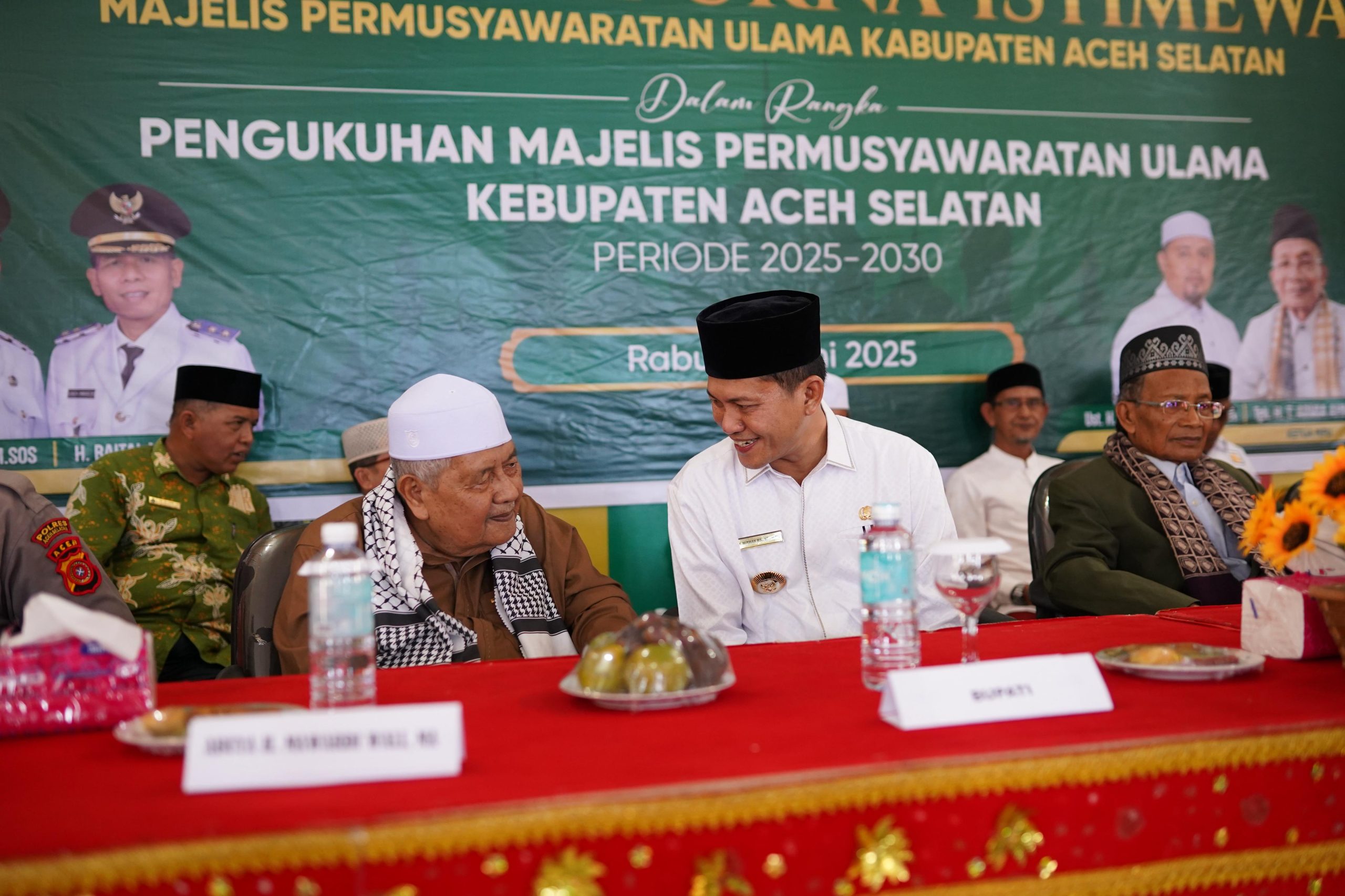 Hadiri Pengukuhan MPU, Bupati H Mirwan MS : Ulama Adalah Lampu Penerang Bagi Masyarakat
