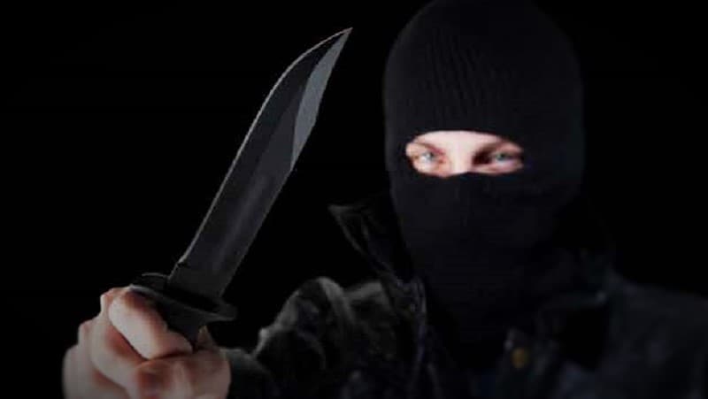 Jangan Jadi Pisau yang Tajam ke Sesama, Tapi Tumpul ke Diri Sendiri