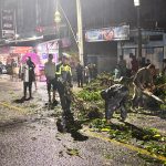 Polantas Hadir: Satlantas Polres Aceh Selatan Sigap Amankan Jalan Akibat Pohon Tumbang di Meukek