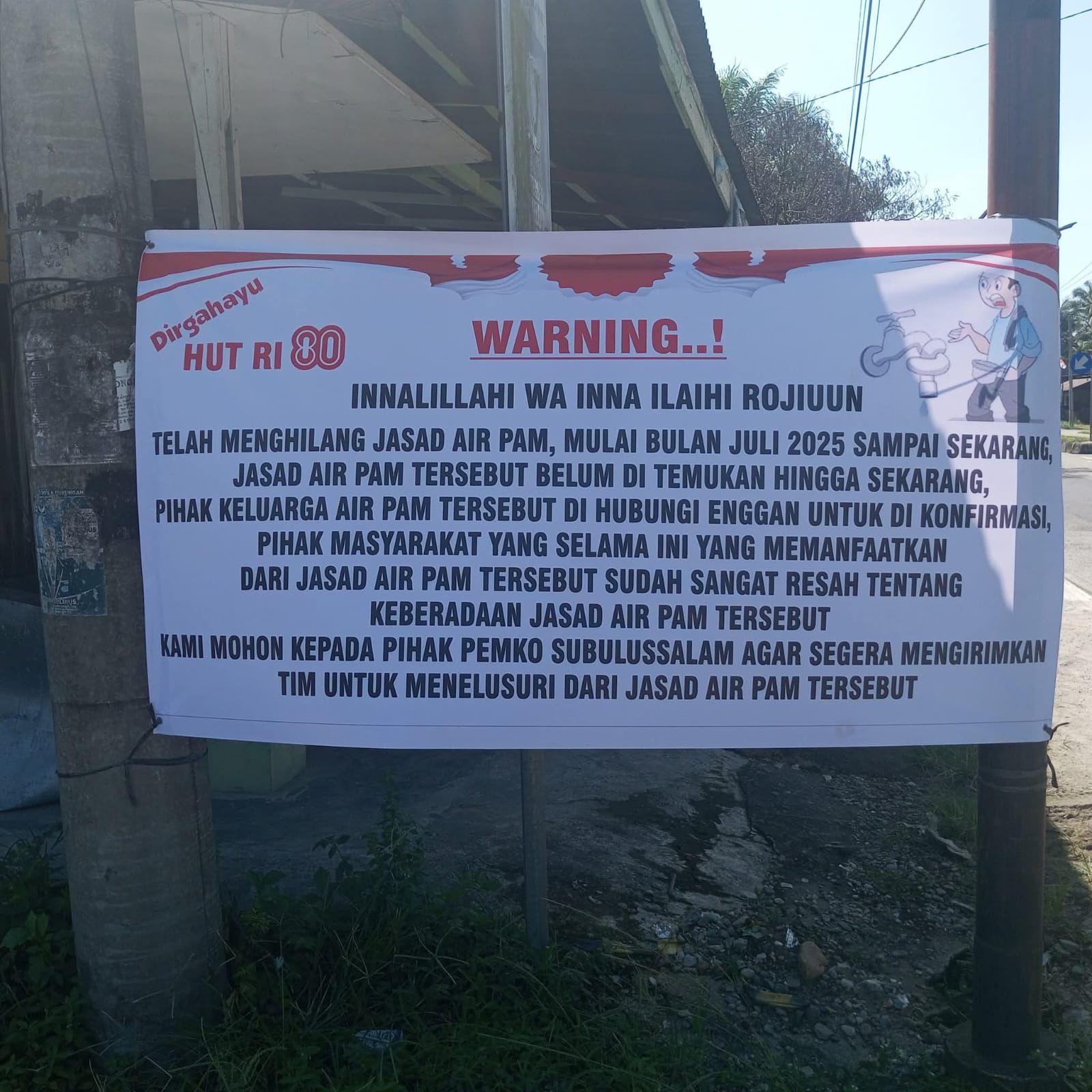 Air PDAM tidak Mengalir Berbulan-bulan Warga Bentangkan Spanduk Belasungkawa