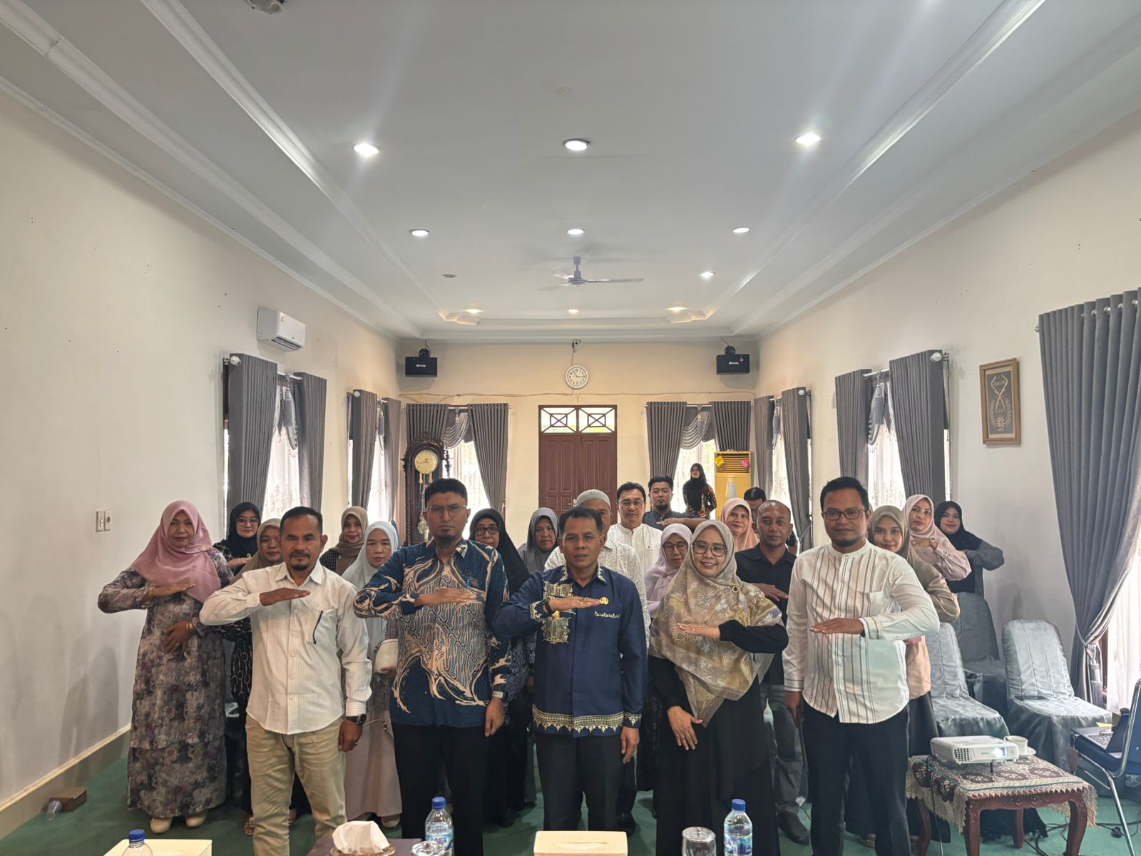 Wabup Aceh Selatan H. Baital Mukadis, SE Hadiri Acara Sosialisasi Gerakan Ortu Asuh Cegah Stunting (Genting)