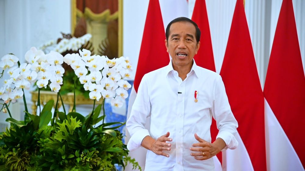 Rektor UGM Minta Jokowi Tunjukkan Ijazah Asli untuk Tepis Tuduhan Ijazah Palsu