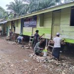 Bhakti TNI Prima, Kodim 0107/Aceh Selatan Bantu Pengecatan Ponpes Nurul Huda Kluet Tengah